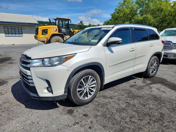 2018 TOYOTA HIGHLANDER