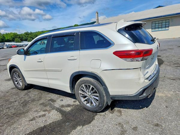 2018 TOYOTA HIGHLANDER