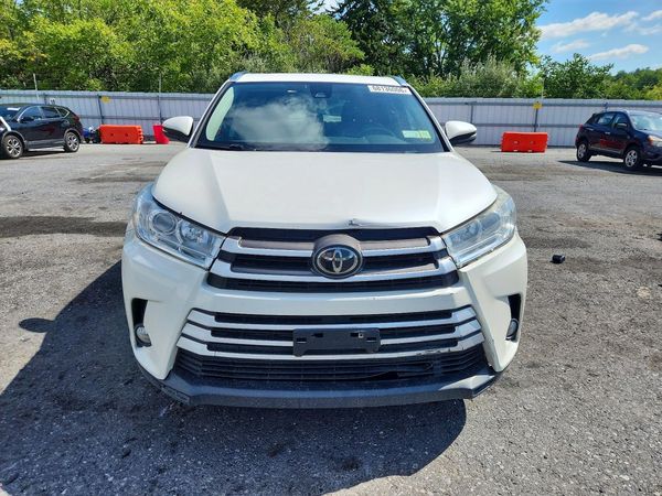 2018 TOYOTA HIGHLANDER