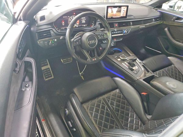 2018 AUDI S5
