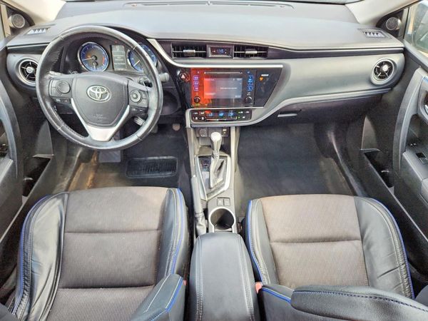 2017 TOYOTA COROLLA