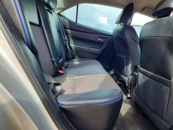 2017 TOYOTA COROLLA