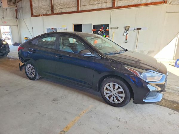 2018 HYUNDAI ACCENT SE and SEL — Passenger 3/4