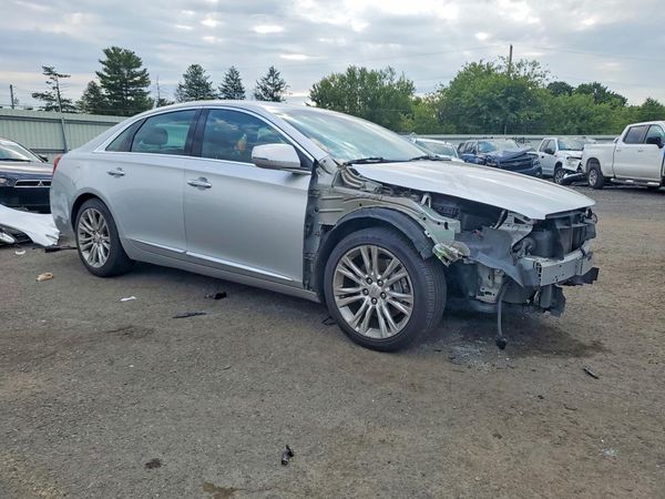 2018 CADILLAC XTS — Passenger 3/4