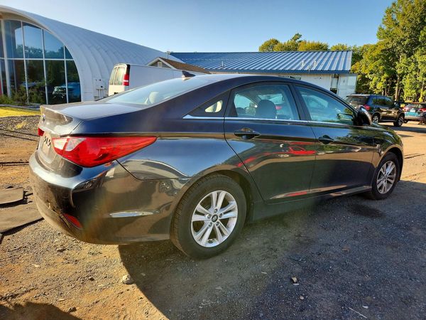 2014 HYUNDAI SONATA GLS/ GLS Popular