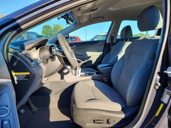 2014 HYUNDAI SONATA GLS/ GLS Popular