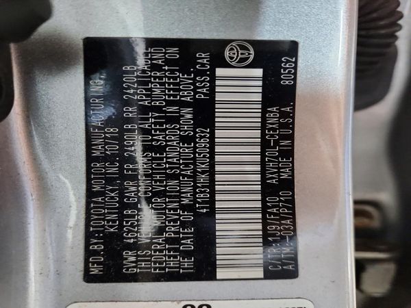 2019 TOYOTA CAMRY