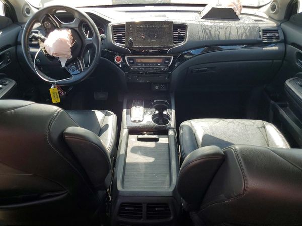 2020 HONDA PILOT