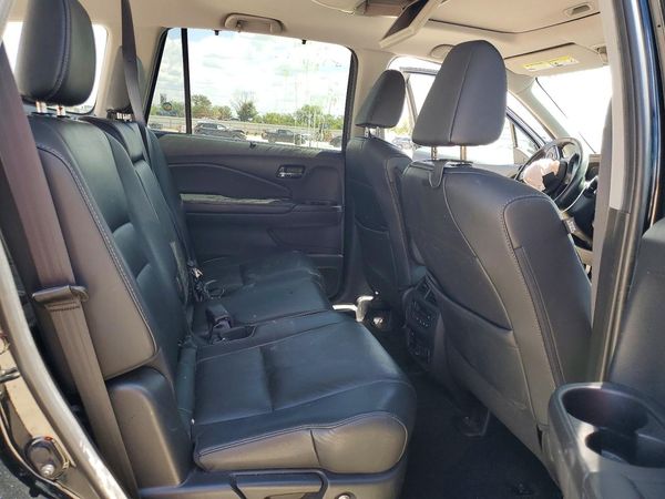 2020 HONDA PILOT