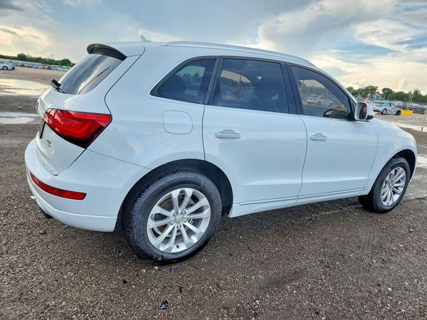 2015 AUDI Q5