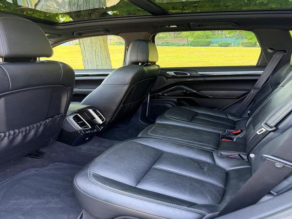 2015 PORSCHE CAYENNE