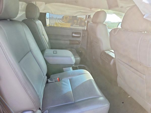 2016 TOYOTA SEQUOIA Platinum Grade