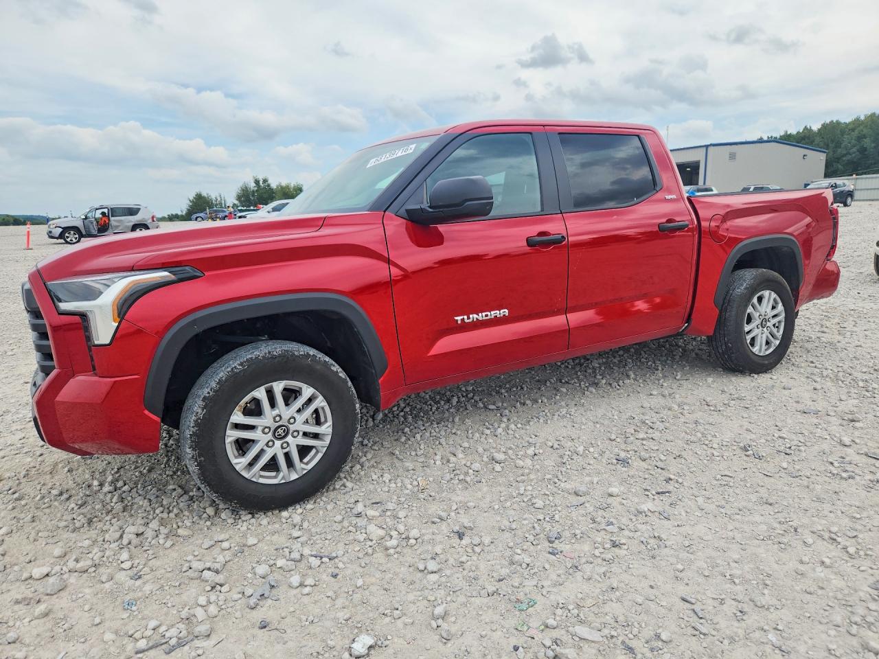 2025 TOYOTA TUNDRA