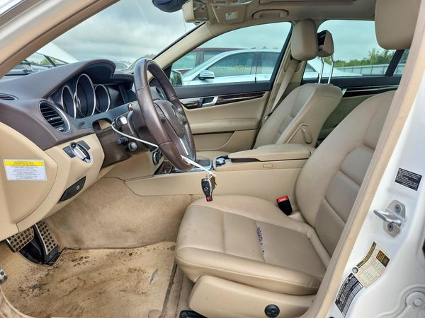 2013 MERCEDES-BENZ C — DENT