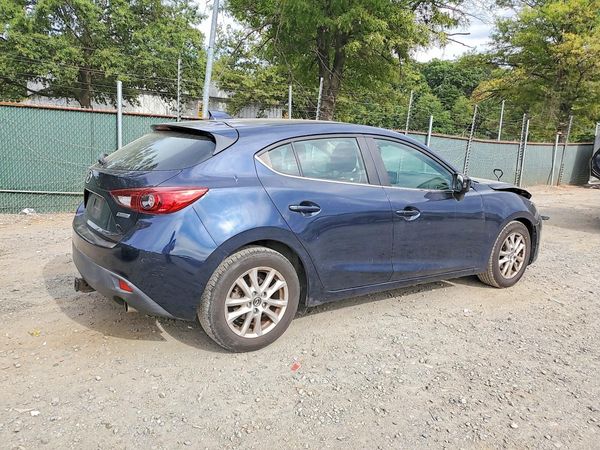 2016 MAZDA 3