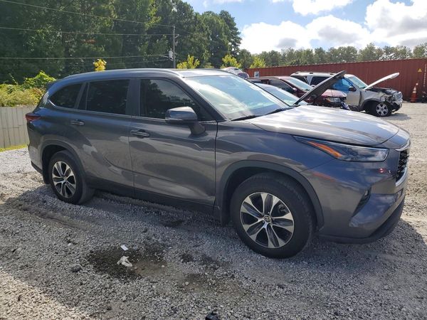 2024 TOYOTA HIGHLANDER
