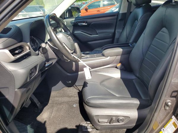 2024 TOYOTA HIGHLANDER