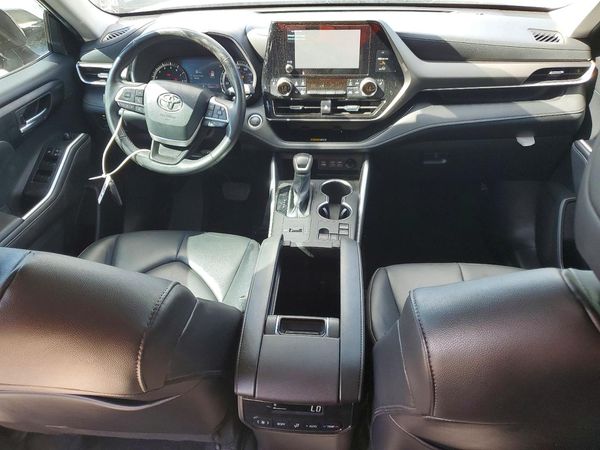 2024 TOYOTA HIGHLANDER