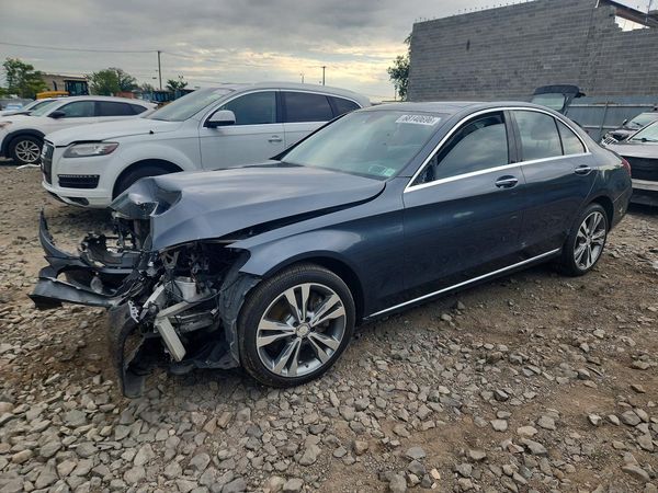2015 MERCEDES-BENZ C-CLASS 4-MATIC — Front 3/4