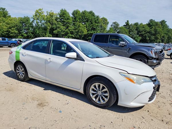 2016 TOYOTA CAMRY Hybrid