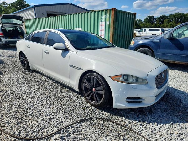2014 JAGUAR XJ XJL Portfolio — Passenger 3/4