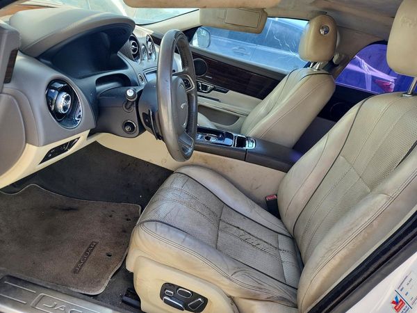 2014 JAGUAR XJ XJL Portfolio — DENT