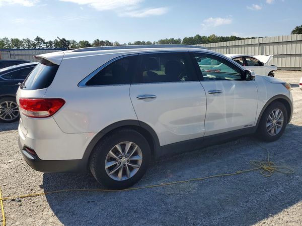 2017 KIA SORENTO L, LX