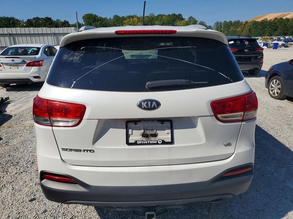 2017 KIA SORENTO L, LX