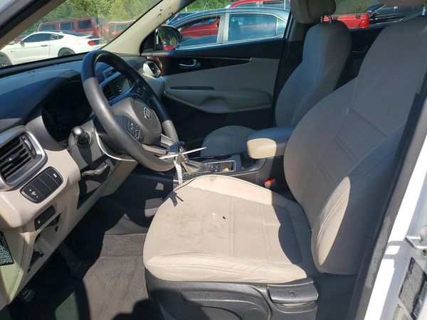 2017 KIA SORENTO L, LX
