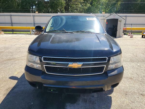 2013 CHEVROLET TAHOE LS