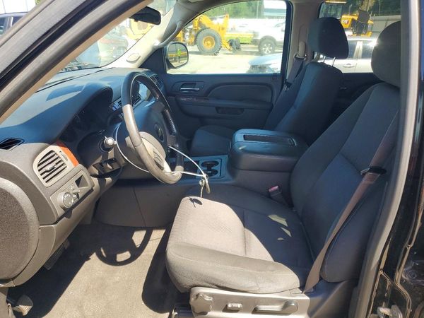 2013 CHEVROLET TAHOE LS