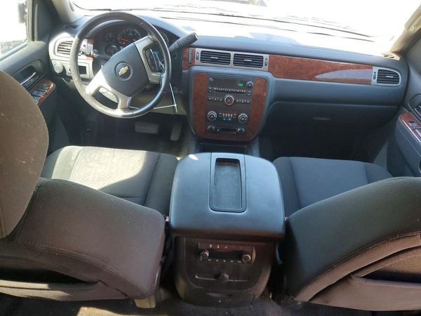 2013 CHEVROLET TAHOE LS