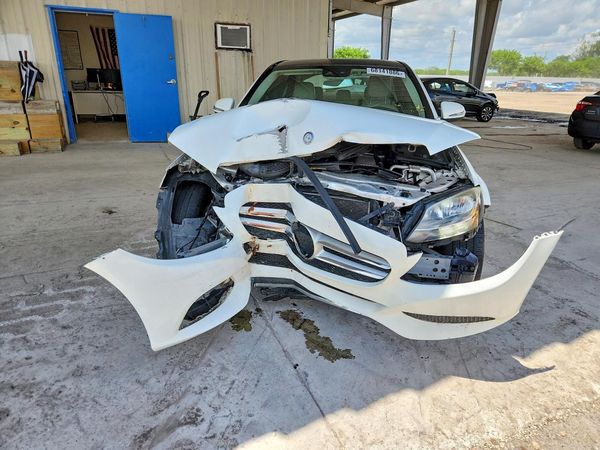 2017 MERCEDES-BENZ C C300