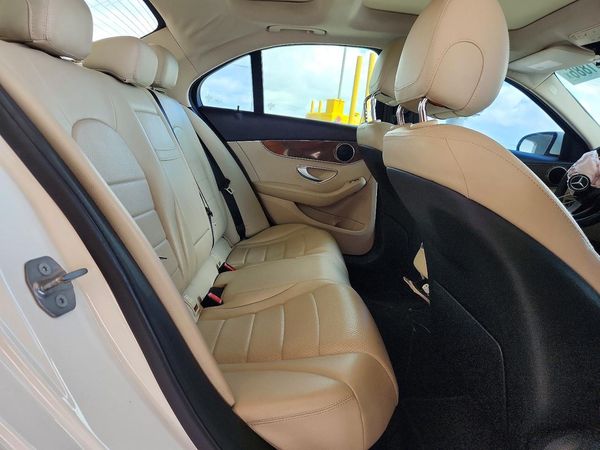 2017 MERCEDES-BENZ C C300