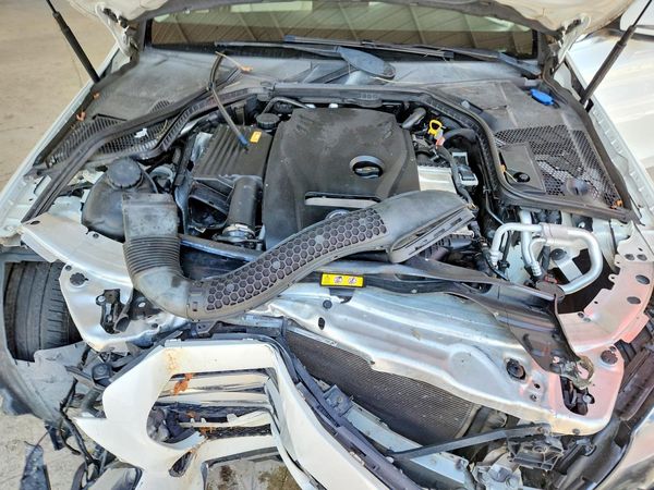 2017 MERCEDES-BENZ C C300