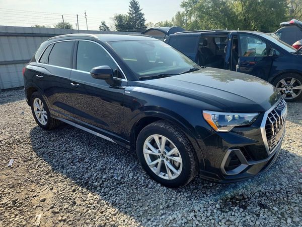 2021 AUDI Q3 S Line quattro Premium