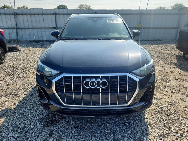 2021 AUDI Q3 S Line quattro Premium