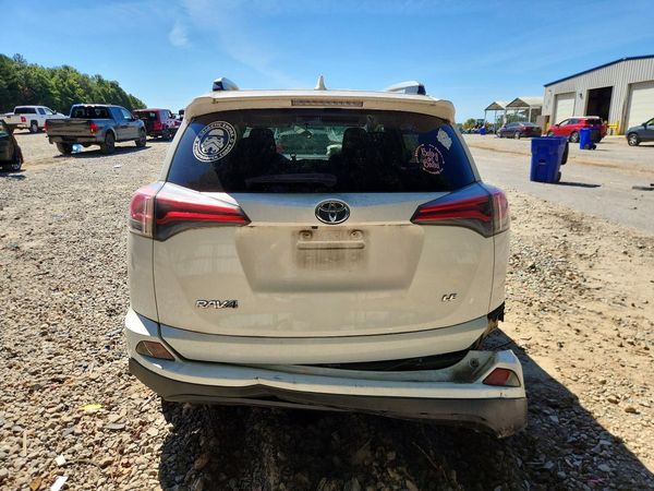 2016 TOYOTA RAV4 LE (X Grade)
