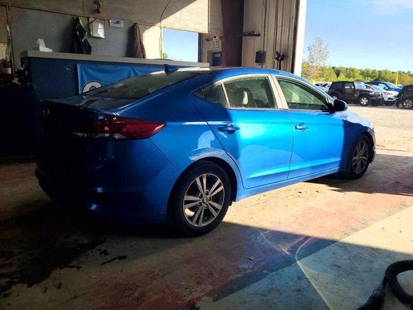 2017 HYUNDAI ELANTRA