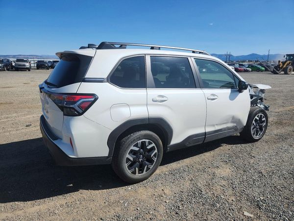 2025 SUBARU FORESTER