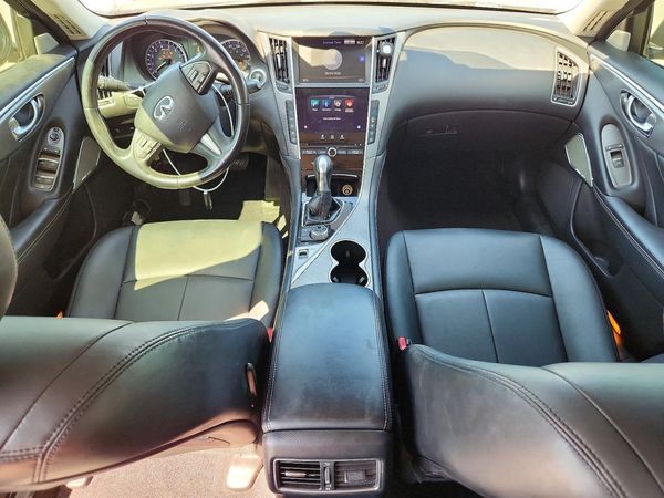 2017 INFINITI Q50