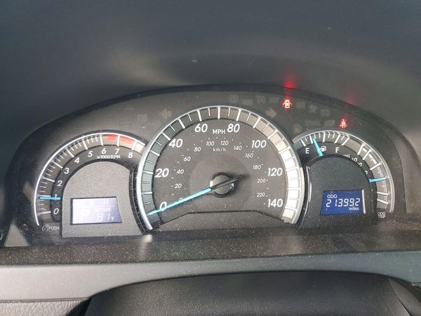 2012 TOYOTA CAMRY