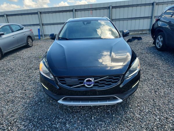 2017 VOLVO V60 CROSS COUNTRY Premier — DIRF