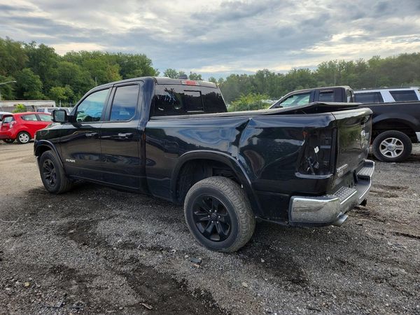 2020 RAM 1500 LARAMIE QUAD CAB 4X2