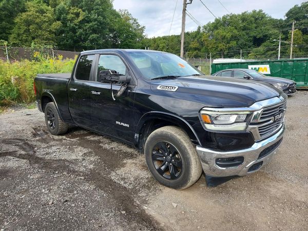 2020 RAM 1500 LARAMIE QUAD CAB 4X2