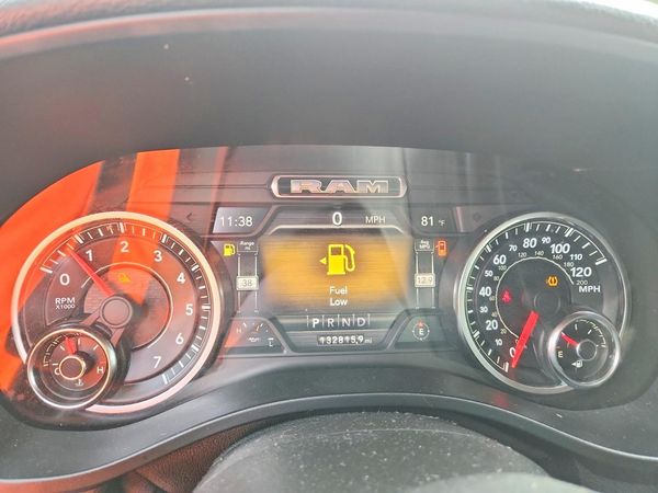 2020 RAM 1500 LARAMIE QUAD CAB 4X2