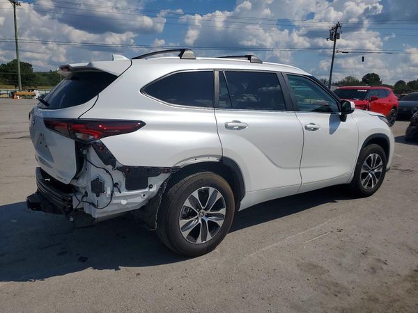 2024 TOYOTA HIGHLANDER