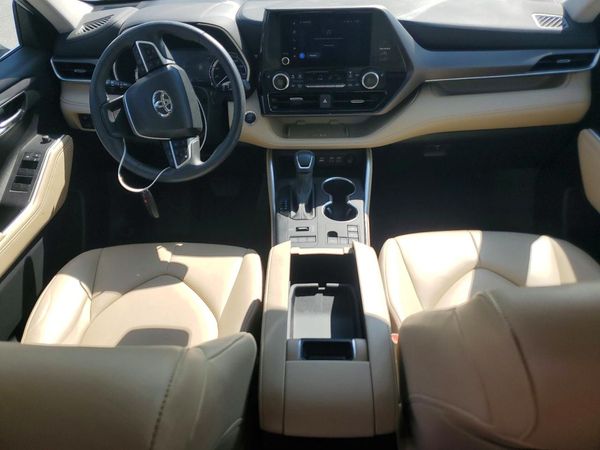 2024 TOYOTA HIGHLANDER