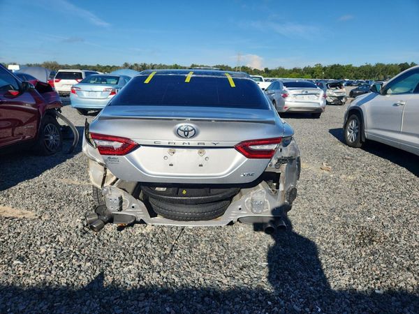 2018 TOYOTA CAMRY XSE — DIRR