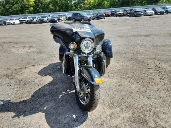 2012 HARLEY-DAVIDSON FLHTCUTG